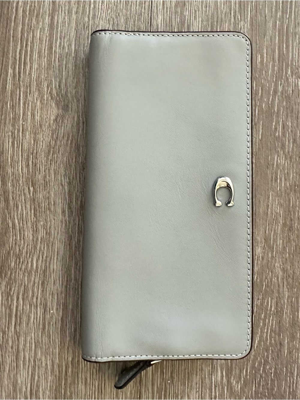Coach Slim Accordion Zip Wallet Pale Gray Leather C Logo